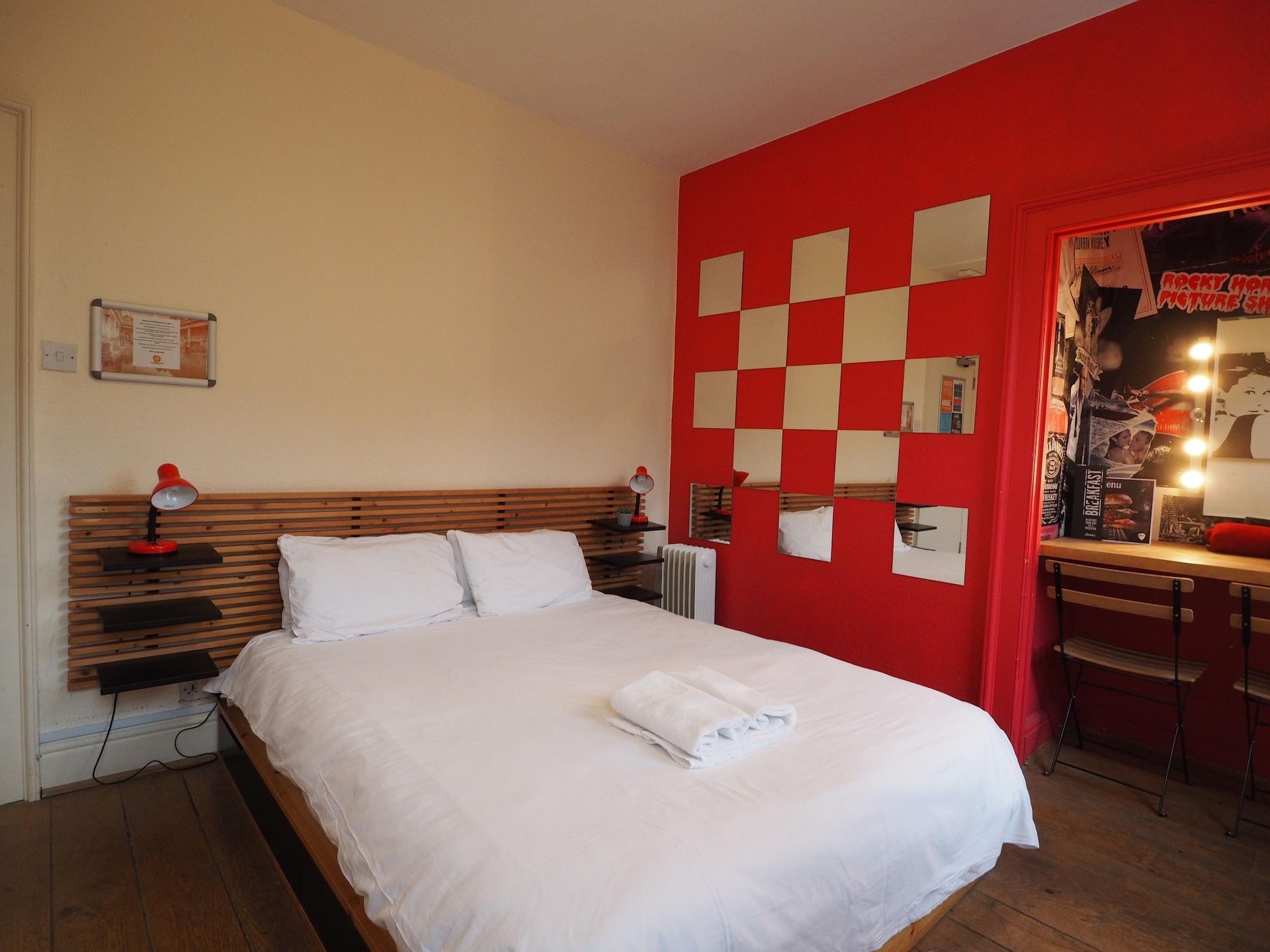 St Christopher's Hostal *