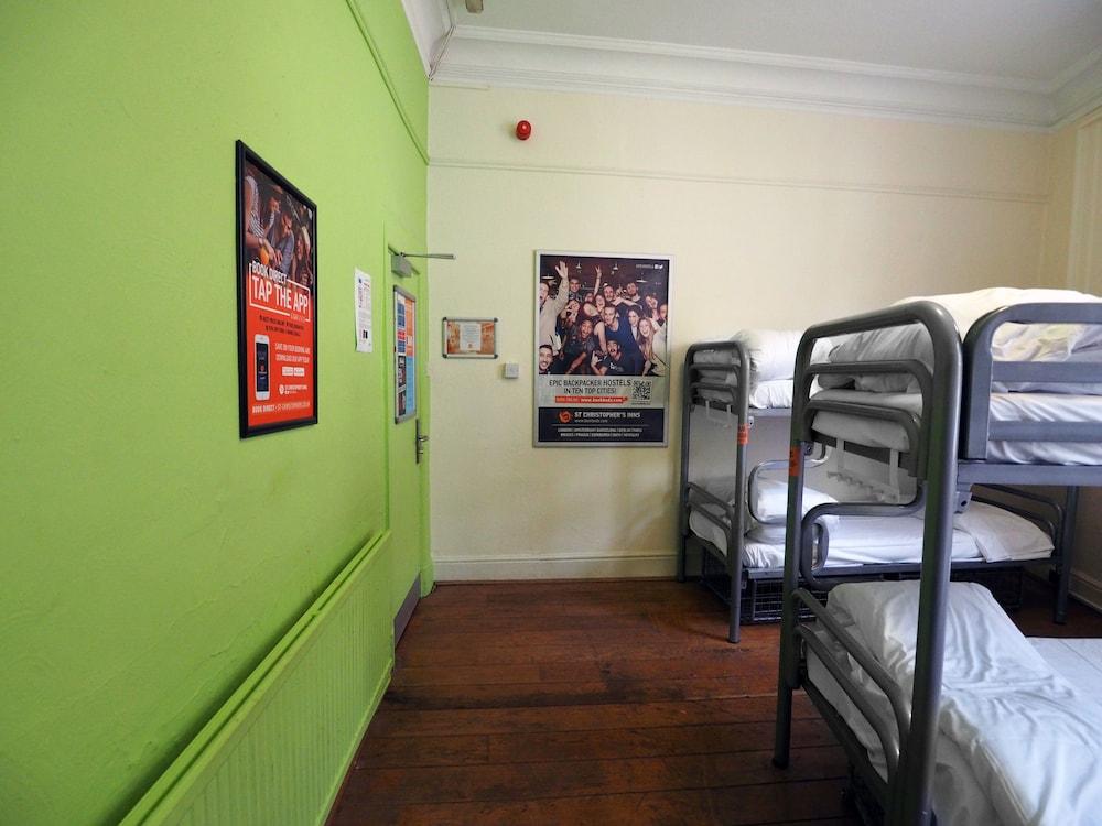 Hostal St Christopher's