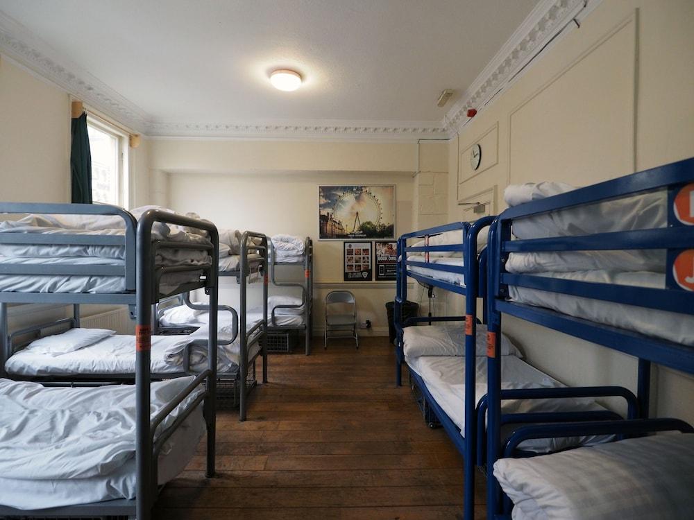 St Christopher's Hostal Bath